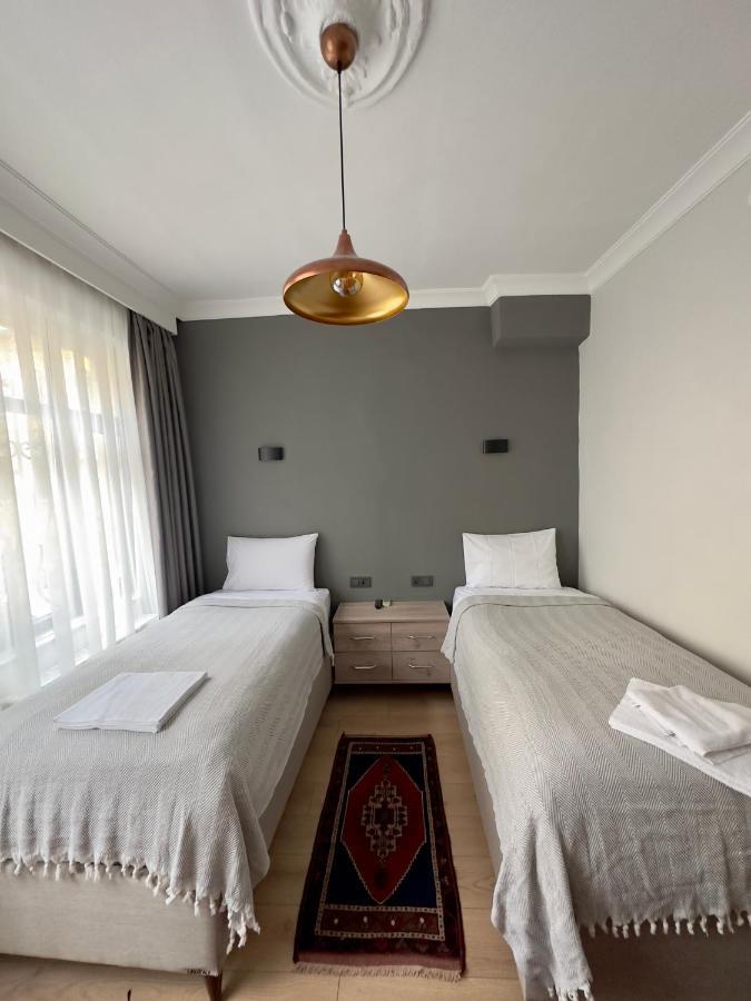 Terrace Guesthouse Istanbul Exterior photo